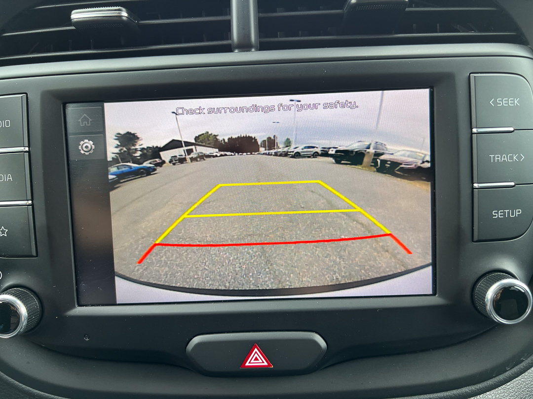 Used 2025 Kia Soul LX w/ LX Technology Package FWD image 18