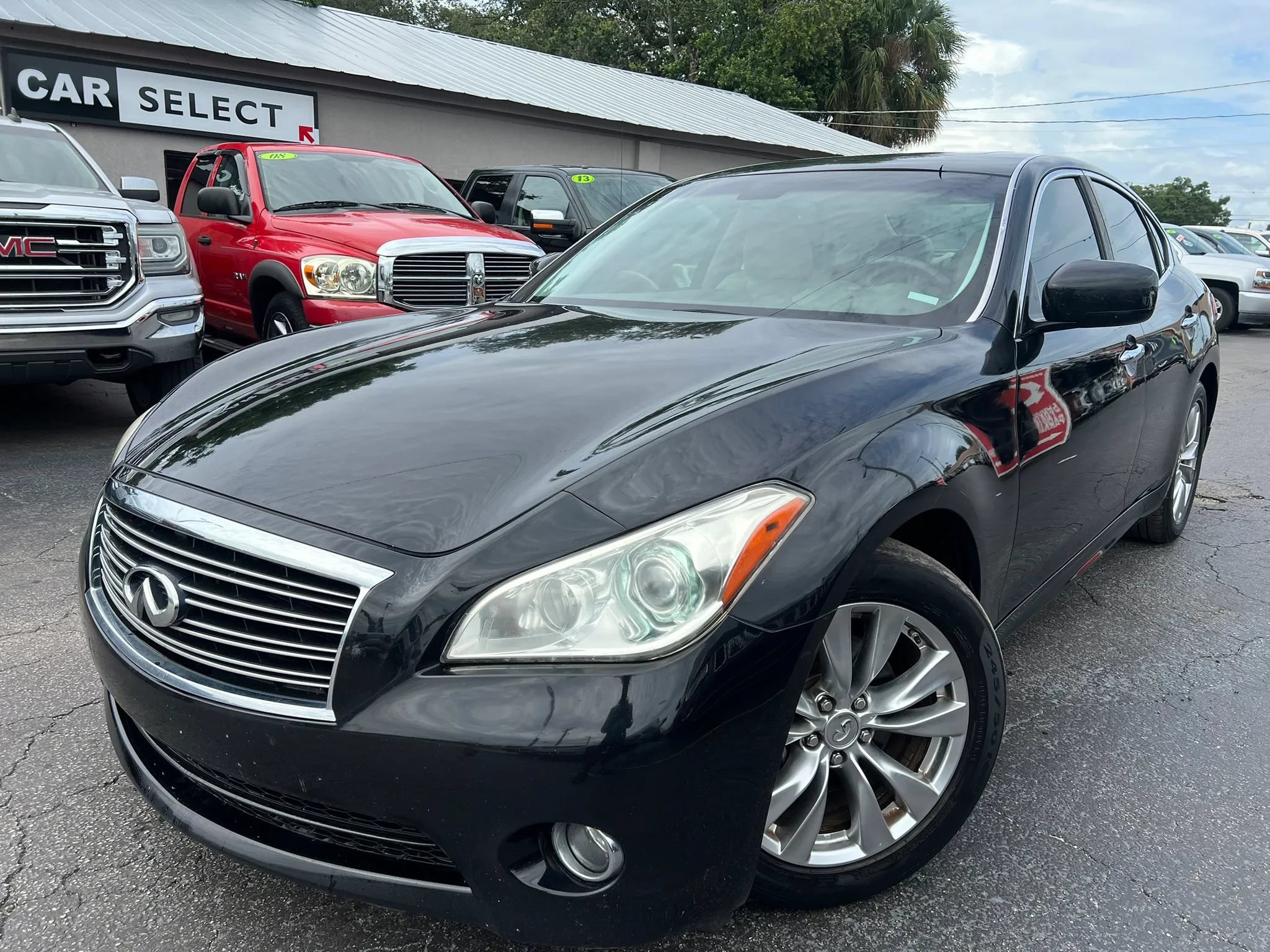 Used 2012 INFINITI M37 w/ Premium Pkg RWD image 1