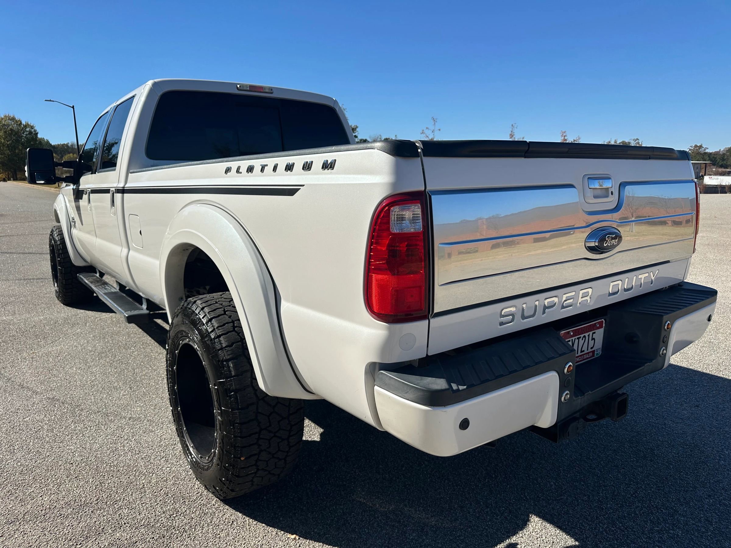 Used 2014 Ford F350 Platinum w/ FX4 Off-Road Package AWD/4WD image 3