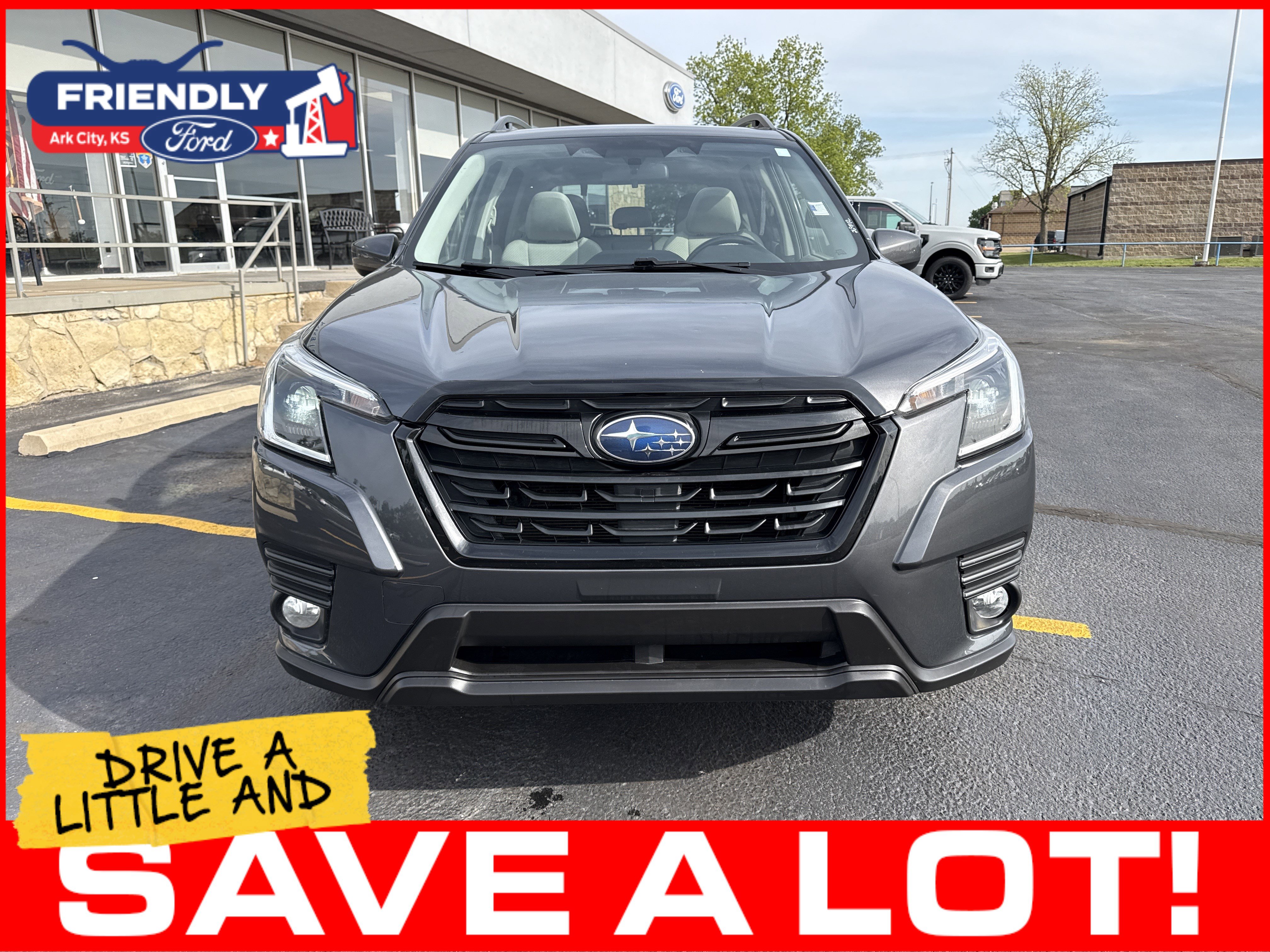 Used 2023 Subaru Forester Premium AWD/4WD image 5