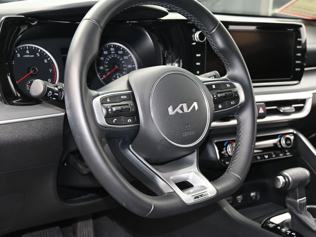 Used 2023 Kia K5 GT-Line image 14