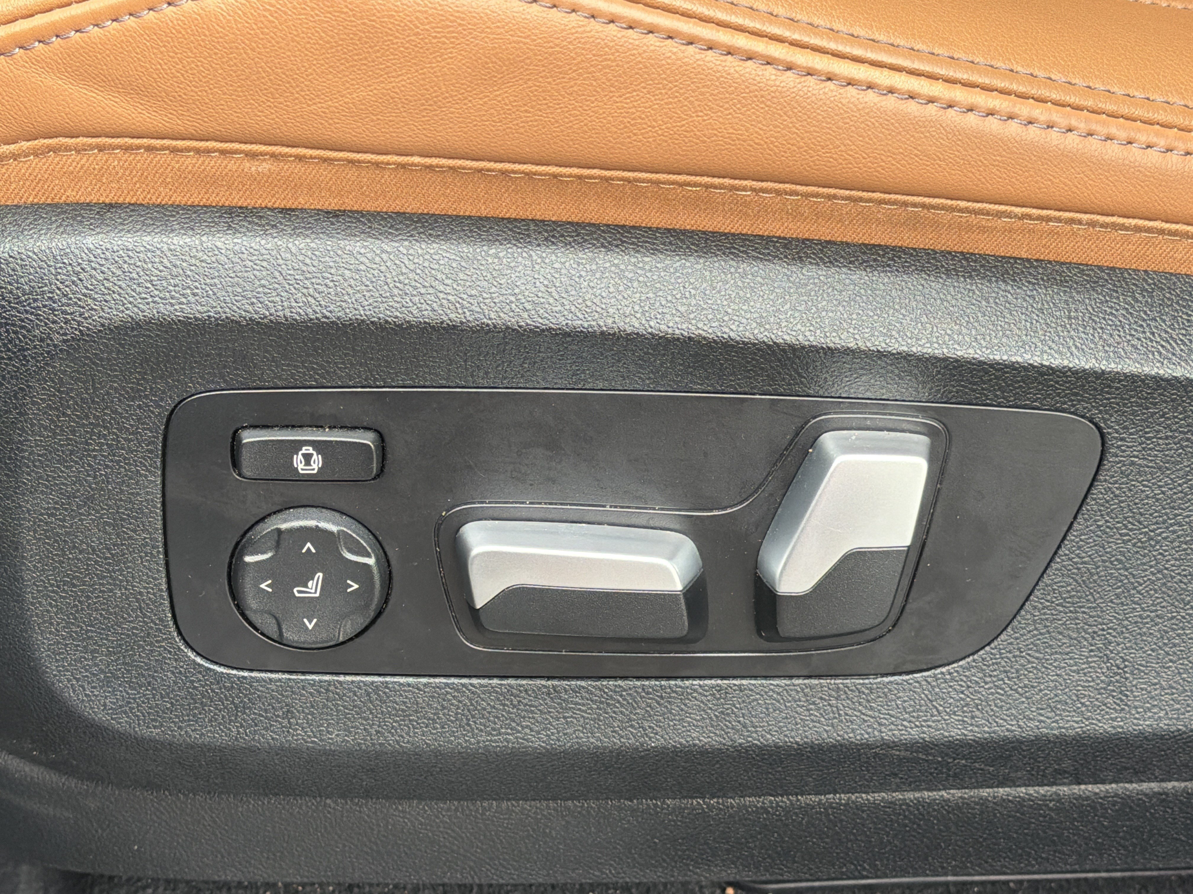 Used 2024 BMW X5 sDrive40i RWD image 18