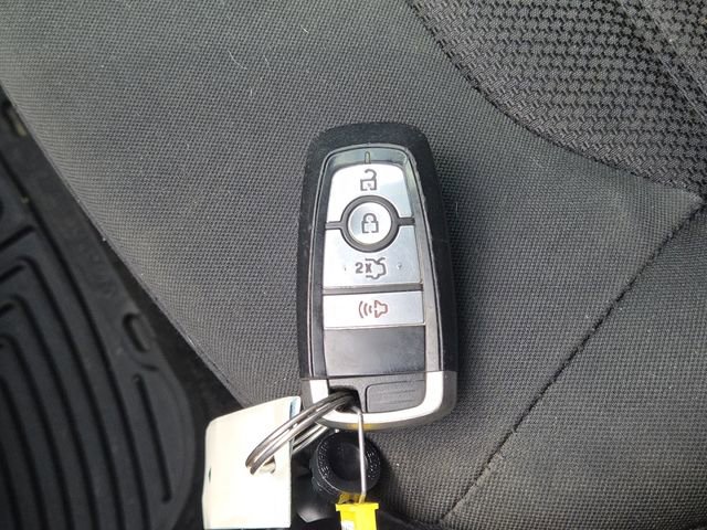 Used 2020 Ford Fusion SE image 35