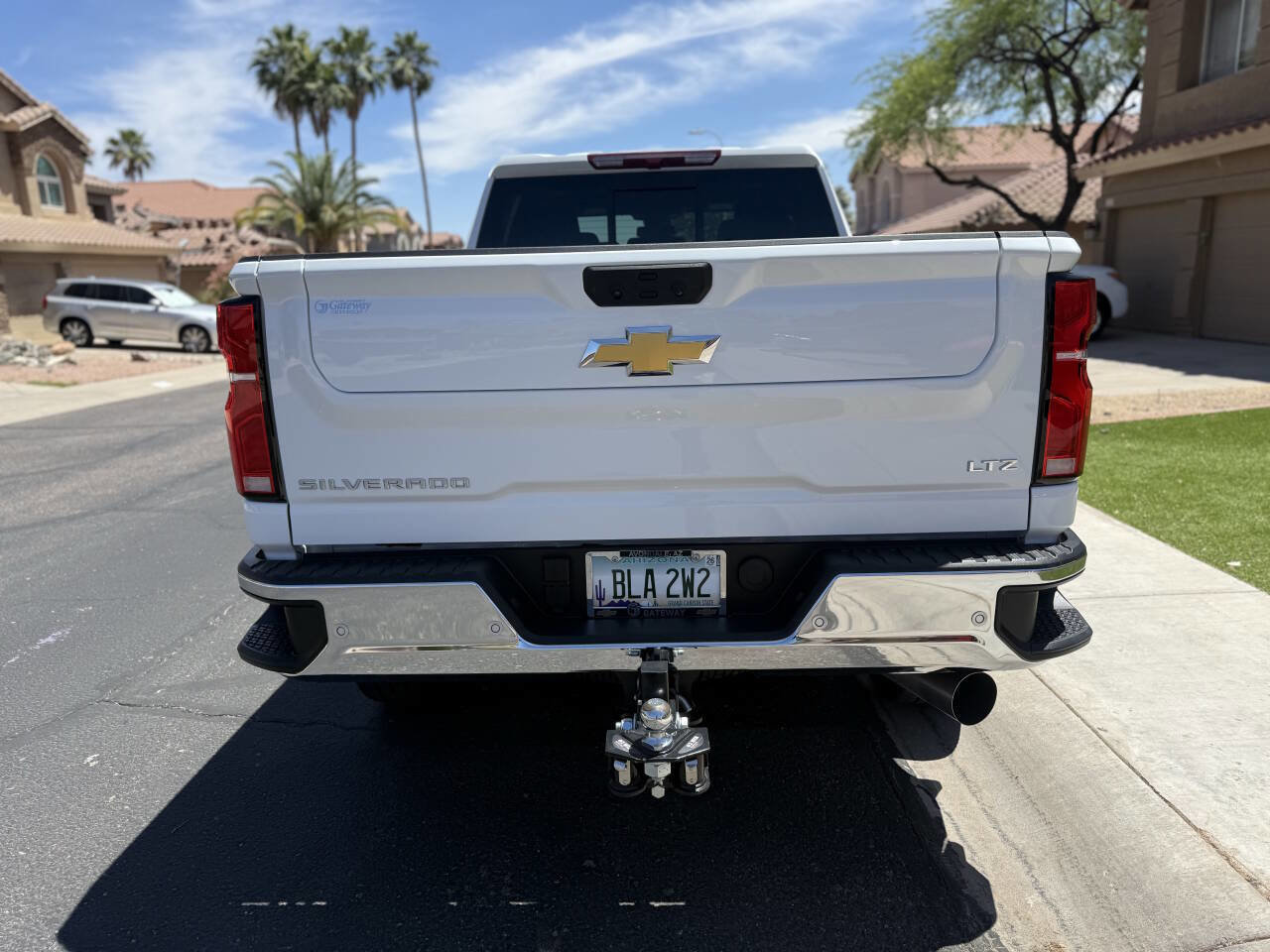 Used 2025 Chevrolet Silverado 2500 LTZ w/ LTZ Convenience Package AWD/4WD image 8