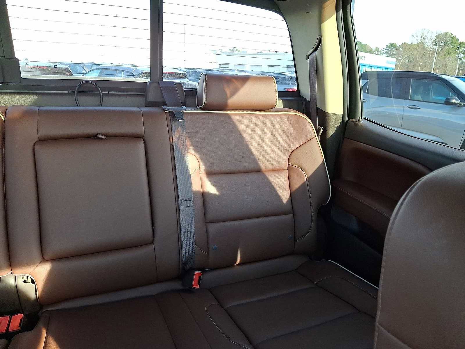 Used 2015 Chevrolet Silverado 1500 High Country w/ High Country Premium Package image 15