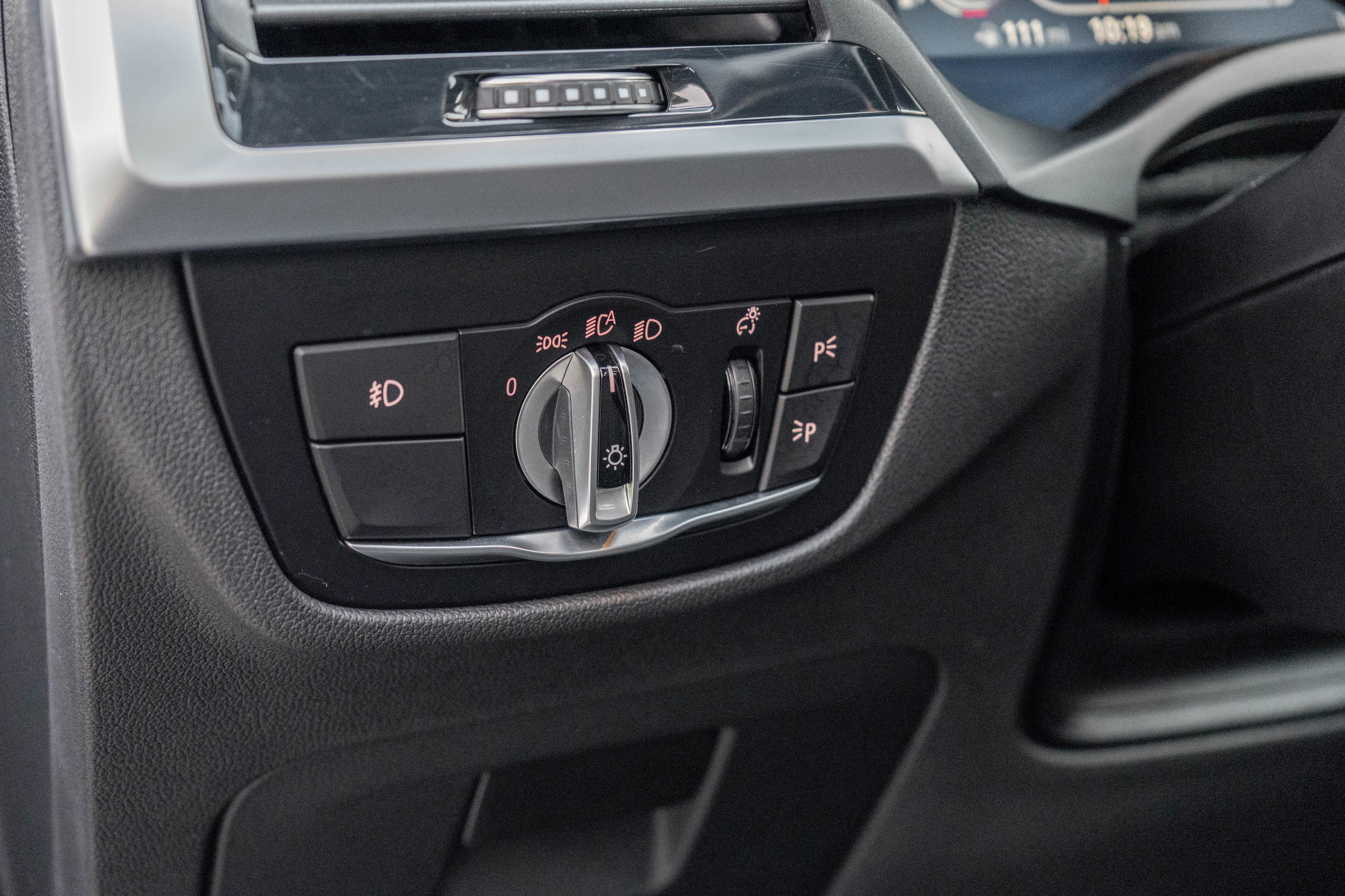 Used 2020 BMW X4 xDrive30i w/ Convenience Package image 15