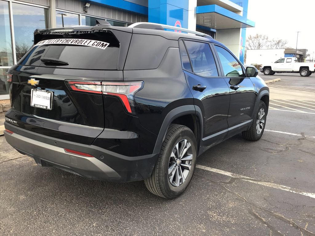 Used 2025 Chevrolet Equinox LT w/ Convenience Package II image 5