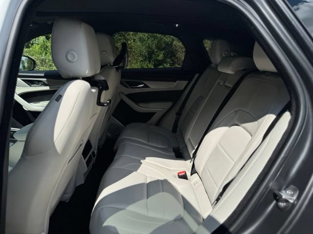 Certified 2025 Jaguar F-PACE R-Dynamic S AWD/4WD image 13