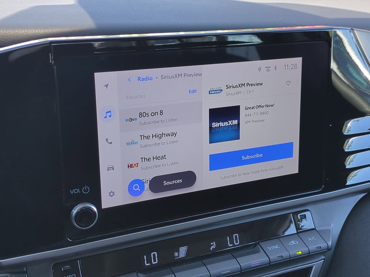 Used 2025 Toyota Camry LE image 13