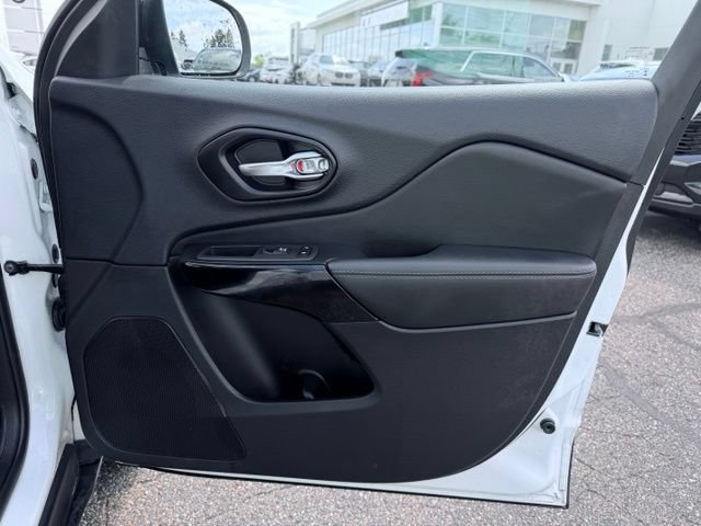 Certified 2023 Jeep Cherokee Altitude Lux w/ Lux Elite Package AWD/4WD image 18