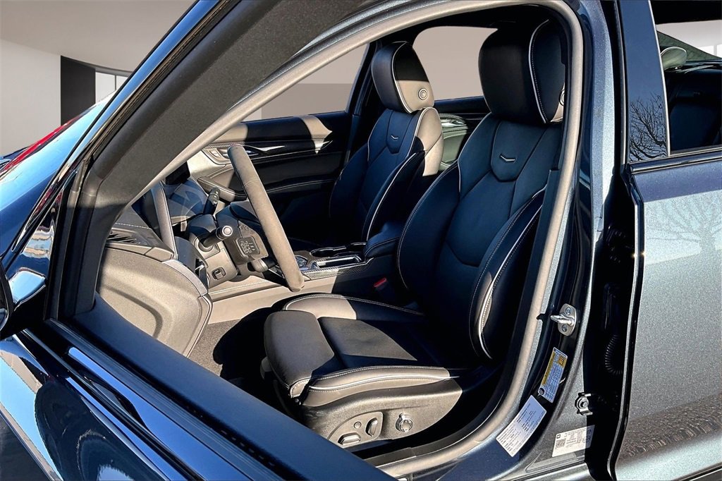 Certified 2025 Cadillac CT5 V Blackwing image 27