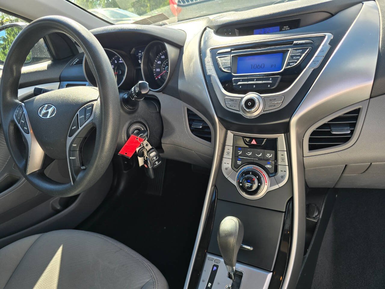 Used 2013 Hyundai Elantra GLS w/ Preferred Pkg FWD image 31