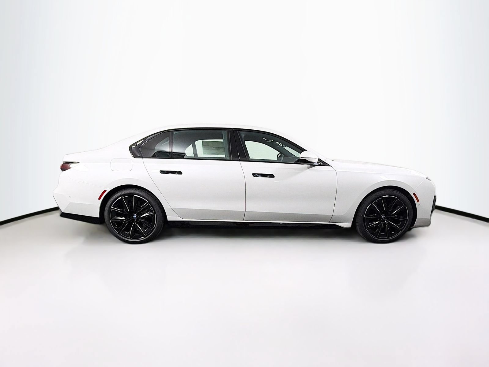 New 2026 BMW 740i xDrive AWD/4WD image 8