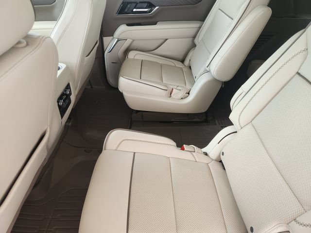 Used 2025 GMC Yukon Denali w/ Sun & Power Step Package RWD image 30