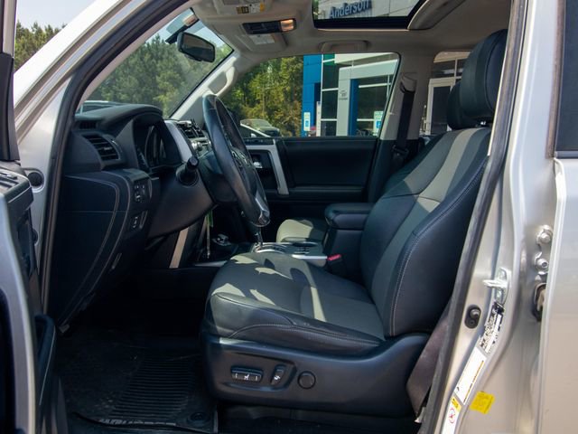 Used 2019 Toyota 4Runner SR5 Premium AWD/4WD image 6