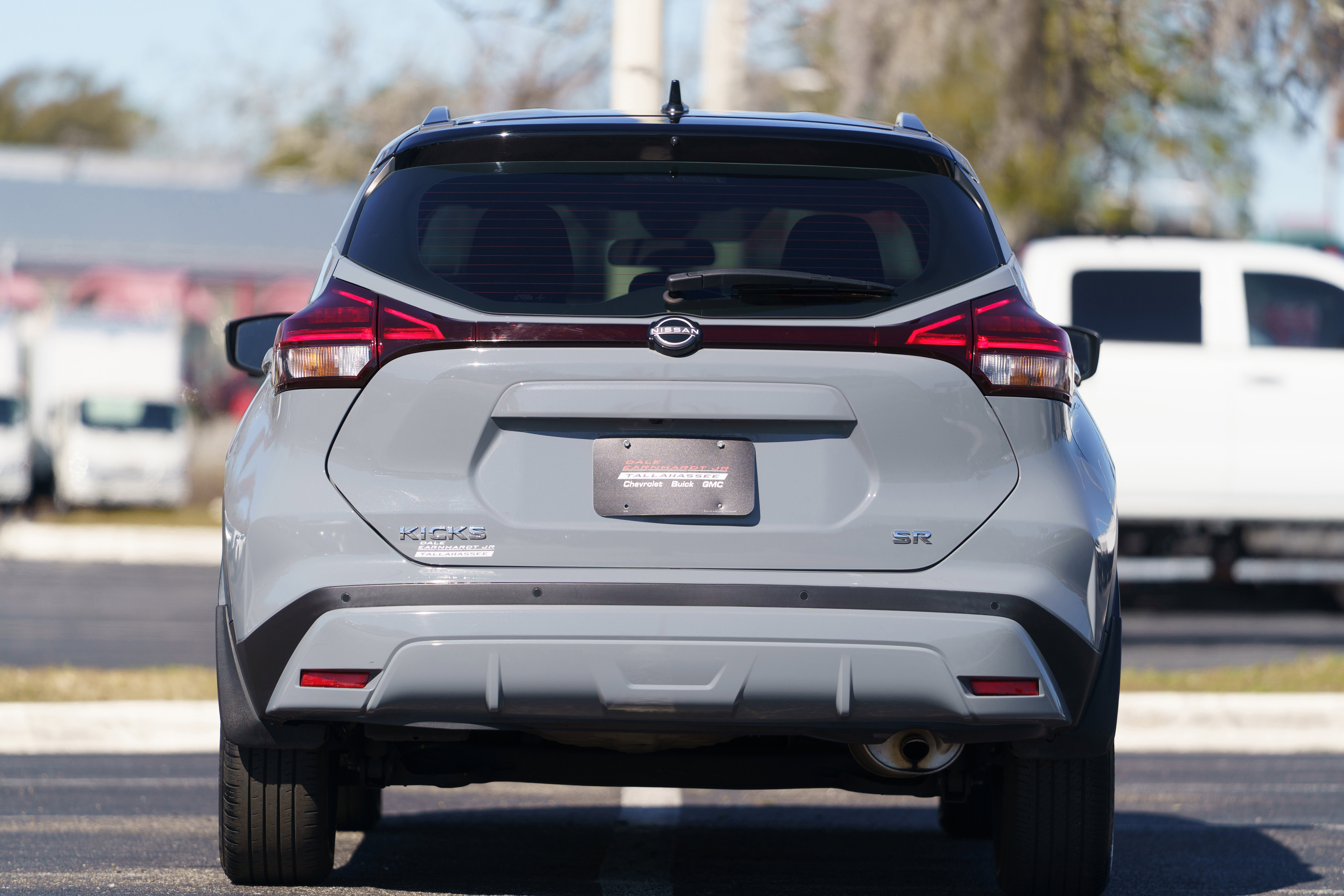 Used 2023 Nissan Kicks SR image 38