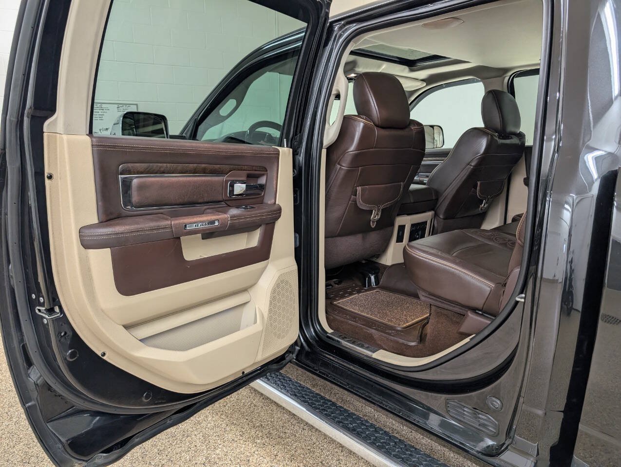 Used 2015 RAM 1500 Laramie Longhorn AWD/4WD image 14