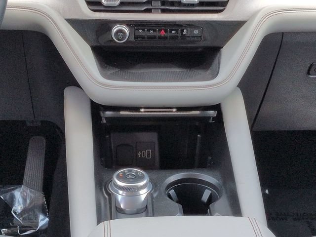 Certified 2025 Ford Explorer Active w/ Active Comfort Package RWD image 19