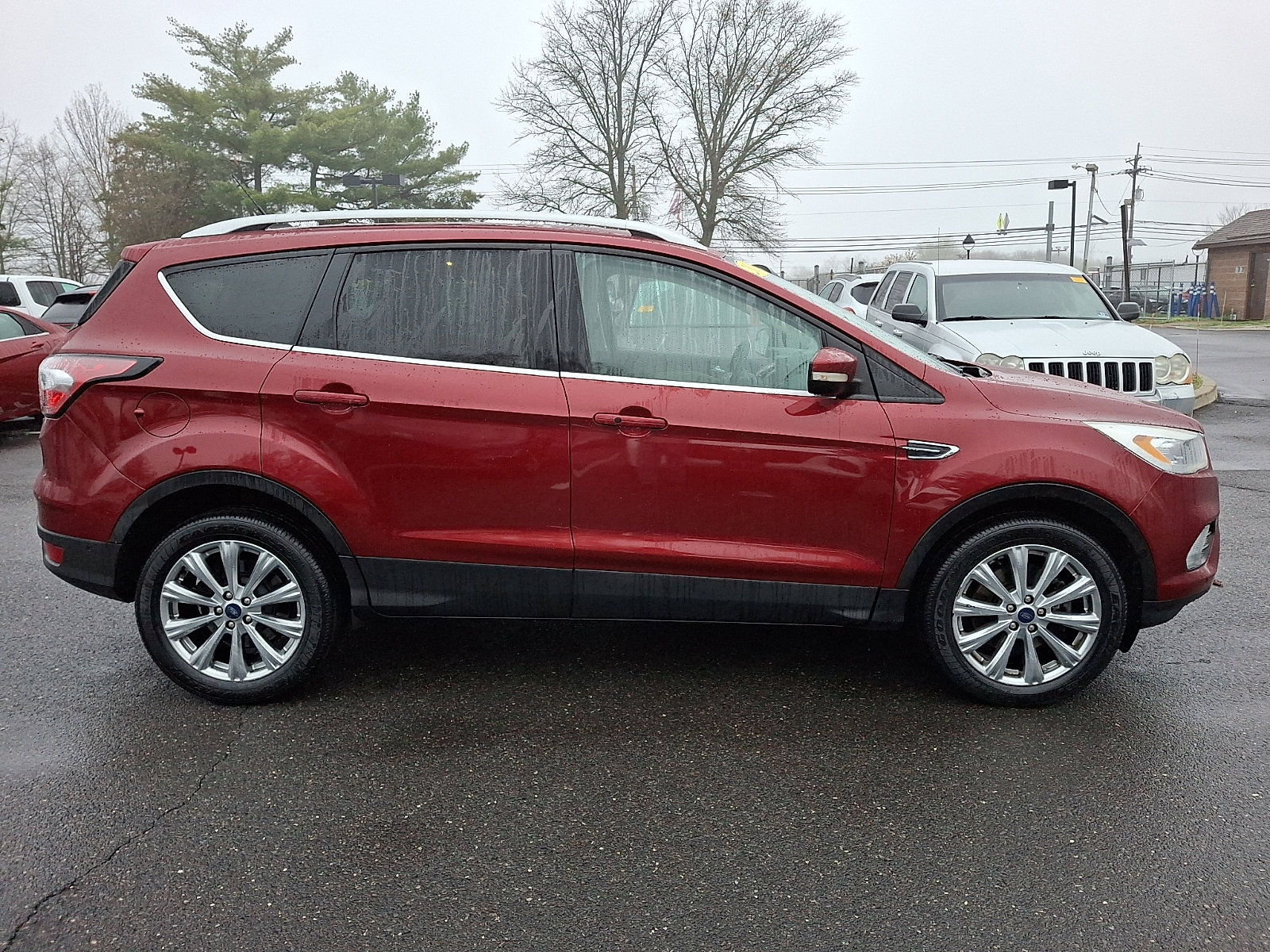 Used 2018 Ford Escape Titanium image 4