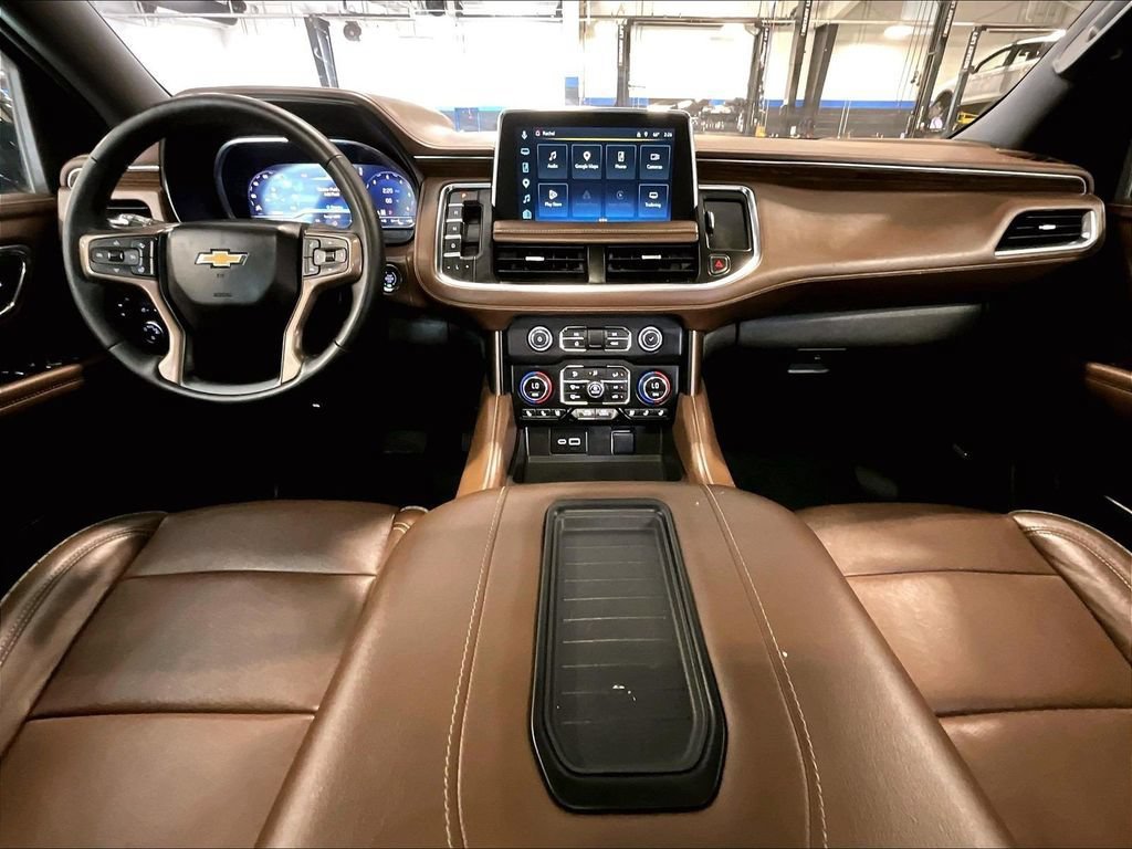 Used 2023 Chevrolet Suburban High Country AWD/4WD image 22