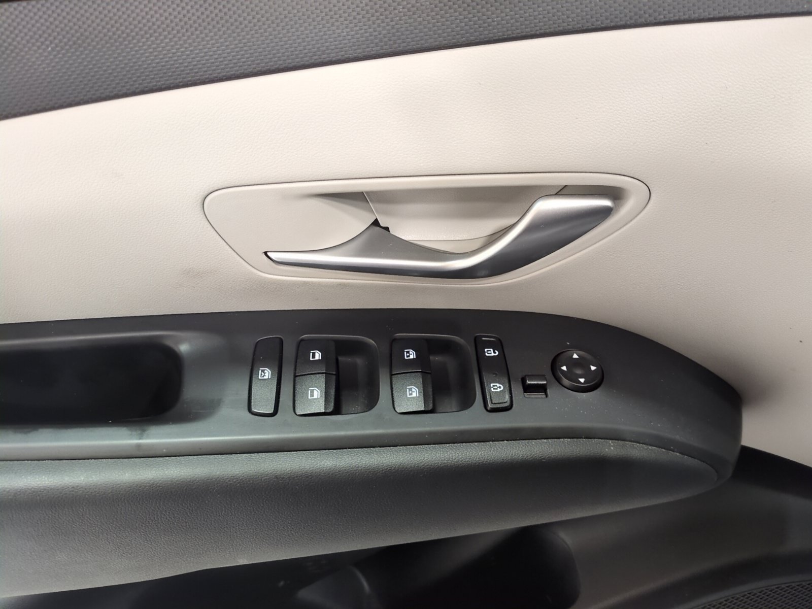 Certified 2023 Hyundai Tucson SEL AWD/4WD image 17