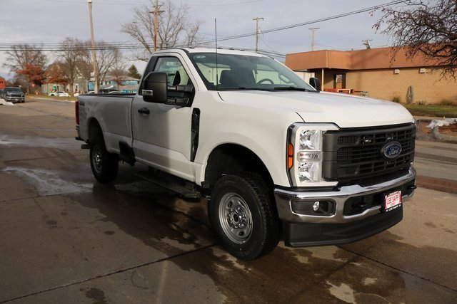 New 2026 Ford F250 XL w/ XL Chrome Package image 10