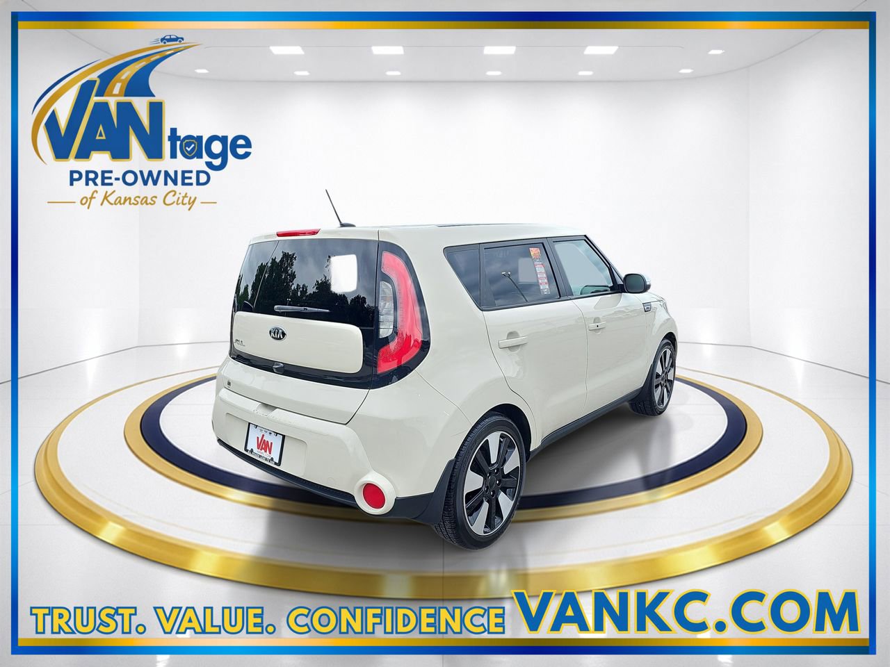 Used 2015 Kia Soul ! w/ Sun & Sound Package FWD image 6
