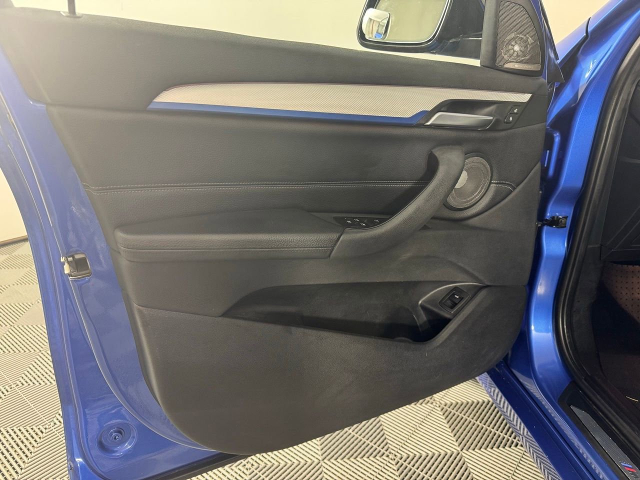 Used 2019 BMW X1 xDrive28i w/ M Sport Package image 22