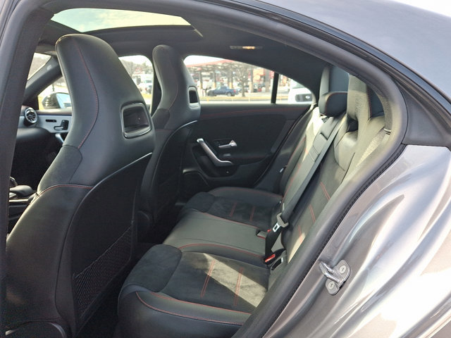 Used 2023 Mercedes-Benz CLA 250 4MATIC image 10
