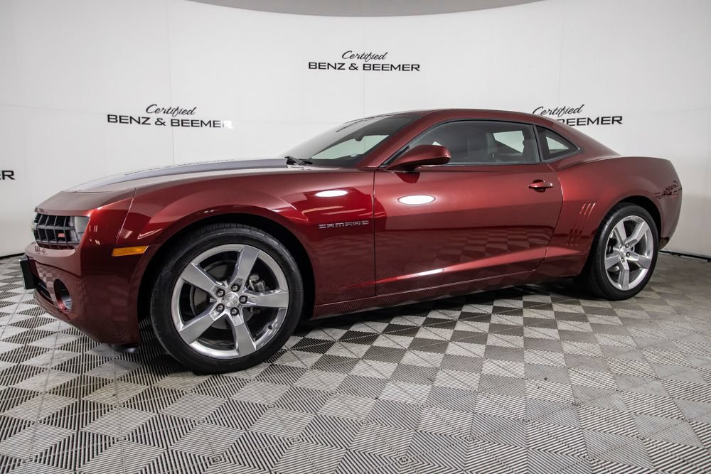 Used 2010 Chevrolet Camaro LT w/ RS Package RWD image 5