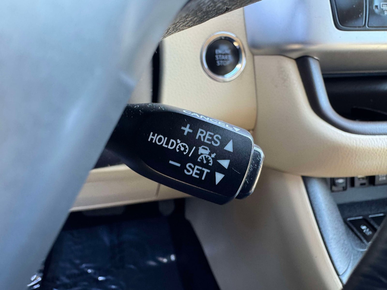 Used 2019 Toyota Highlander XLE image 25