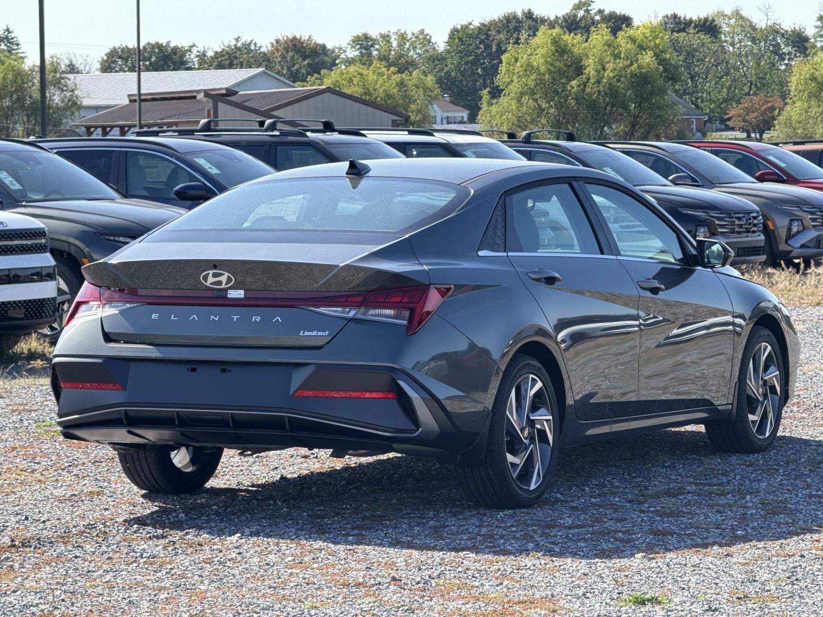 New 2025 Hyundai Elantra Limited image 13