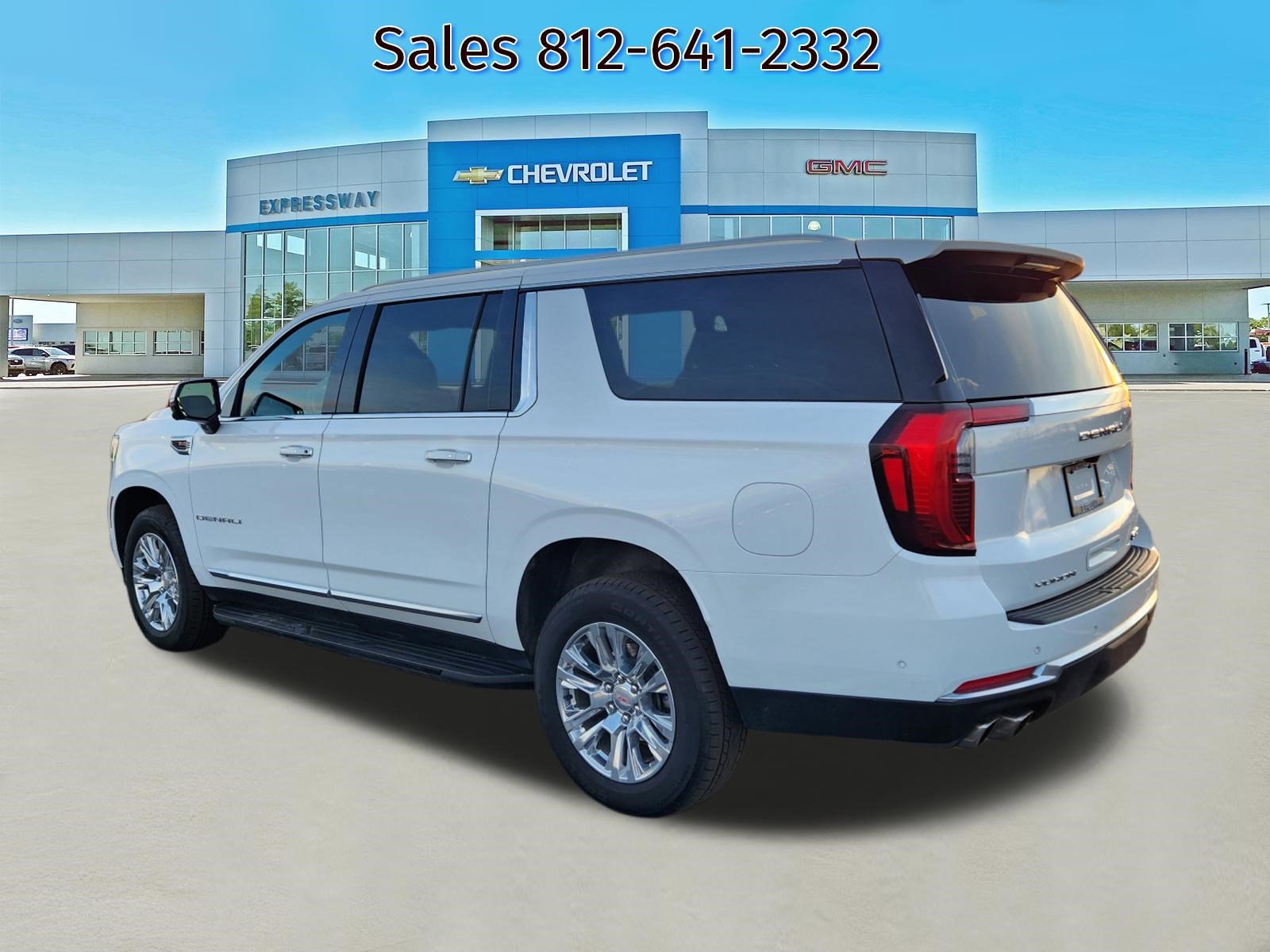 Used 2025 GMC Yukon XL Denali image 5