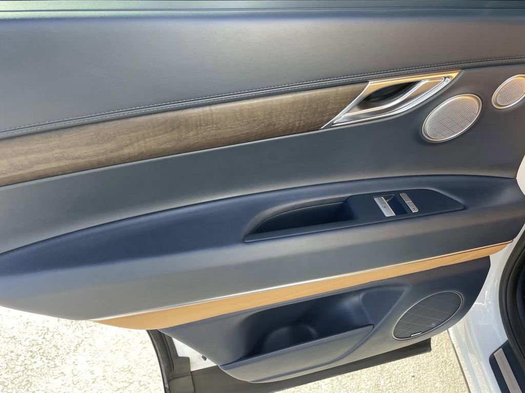 Used 2024 Genesis GV80 3.5T w/ Cargo Package image 25