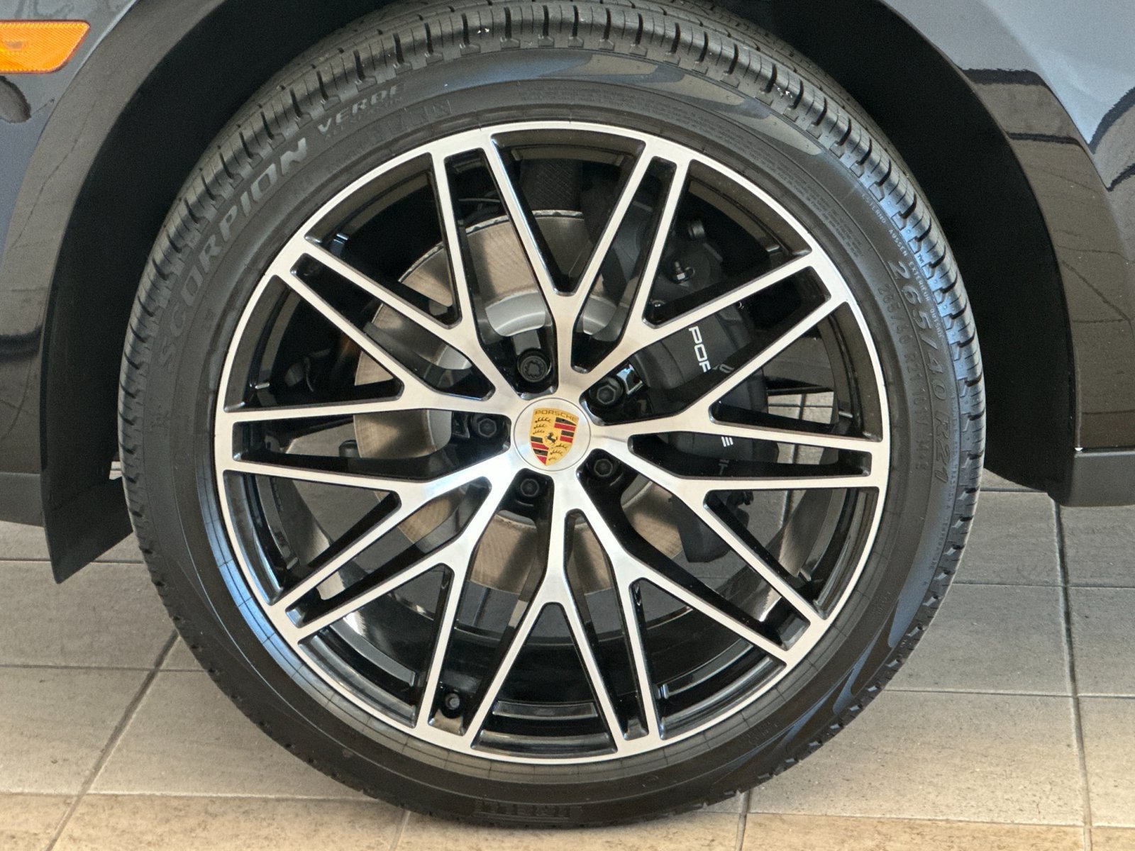 New 2026 Porsche Macan AWD/4WD image 27
