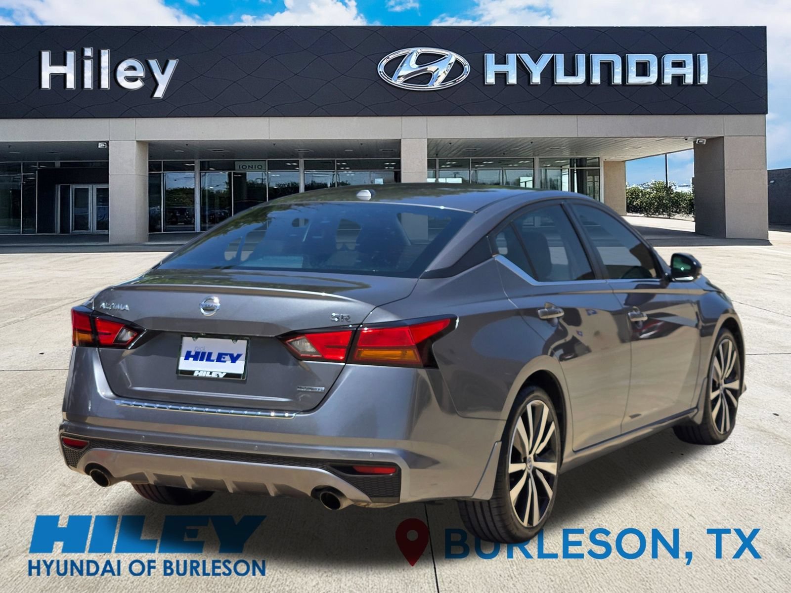 Used 2022 Nissan Altima 2.0 SR FWD image 4