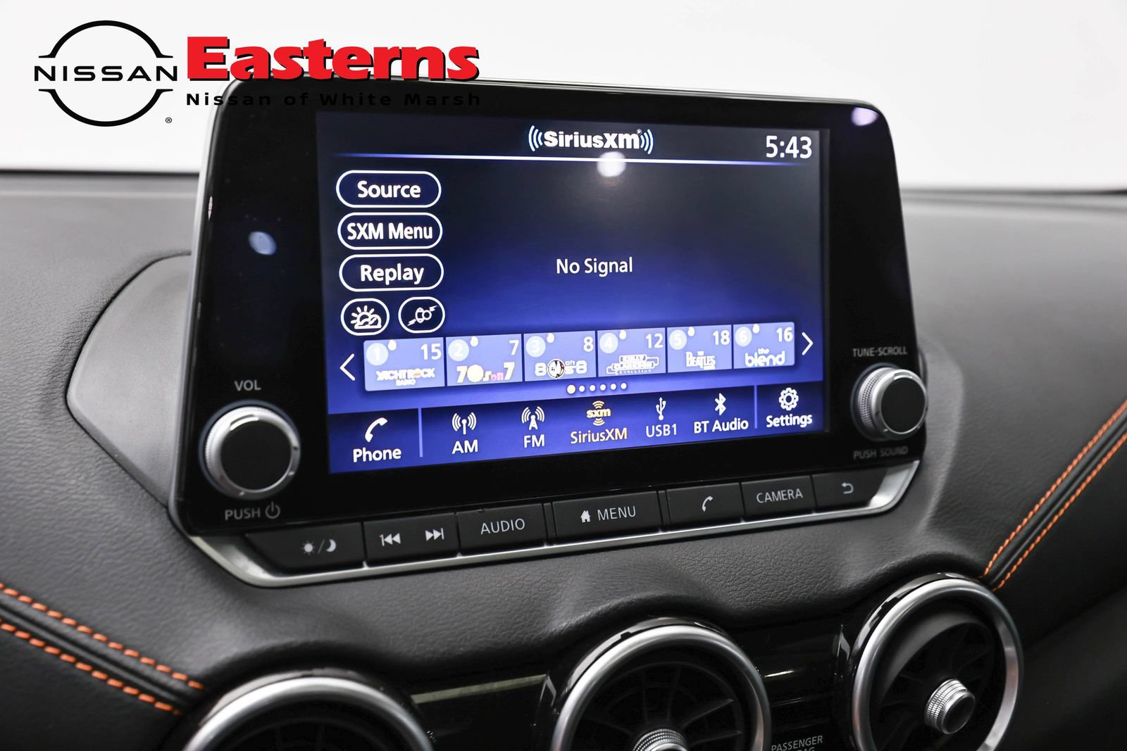 Used 2023 Nissan Sentra SR w/ SR Premium Package FWD image 18