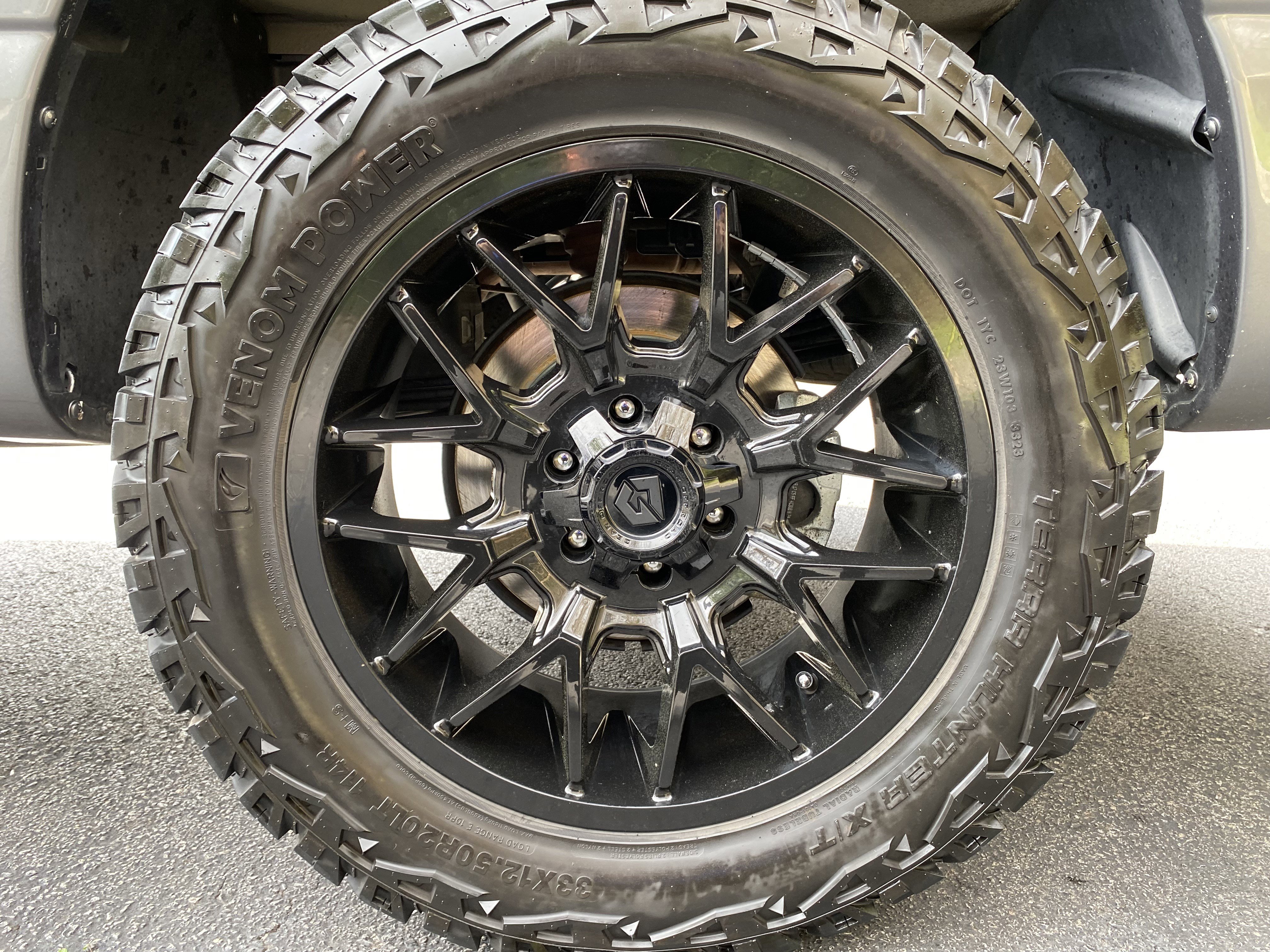 Used 2021 Nissan Titan SV AWD/4WD image 41