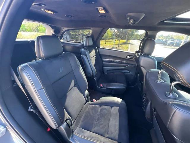 Certified 2023 Dodge Durango R/T w/ Hemi Orange Plus Package RWD image 38