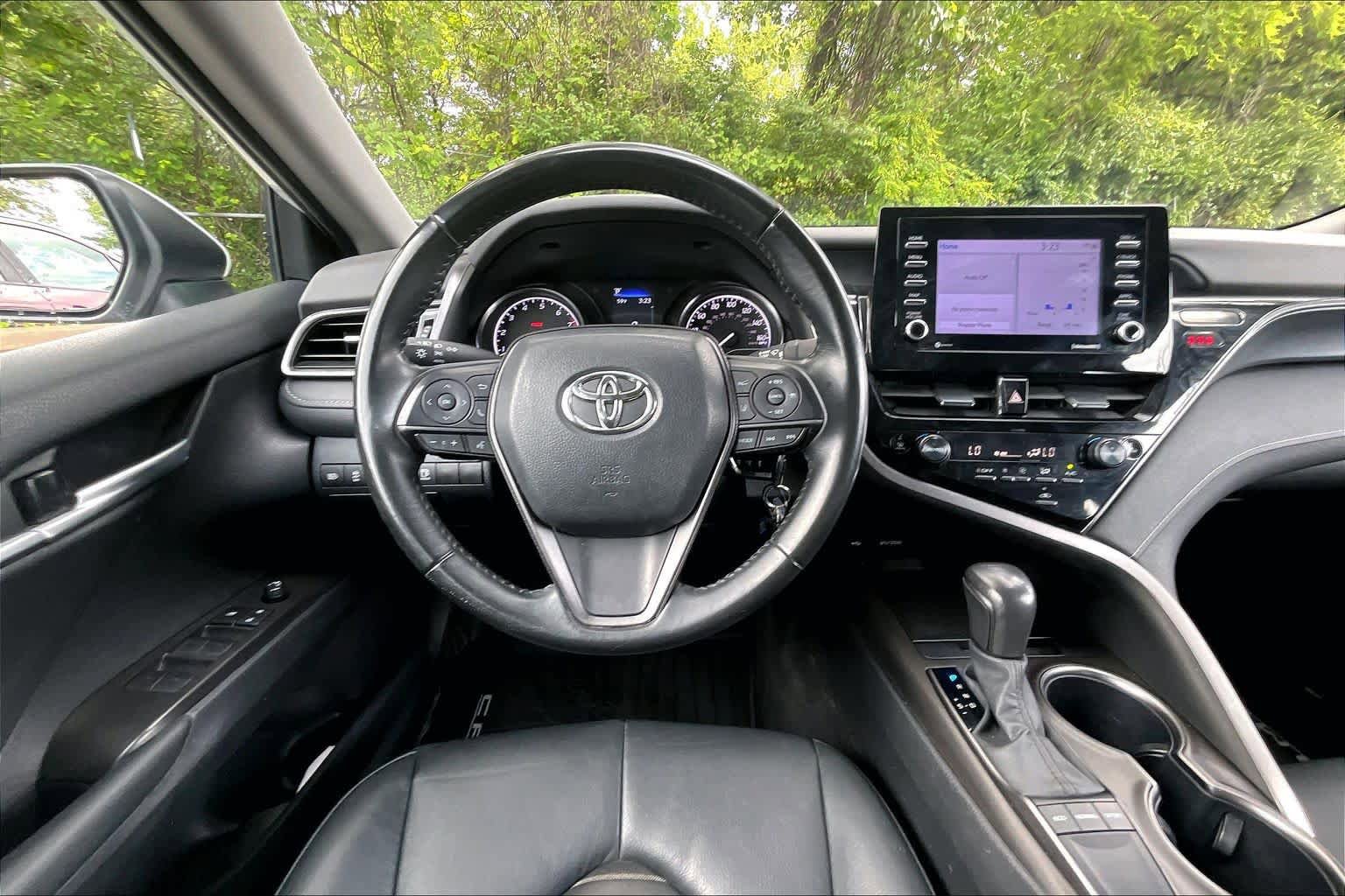Used 2024 Toyota Camry SE FWD image 6