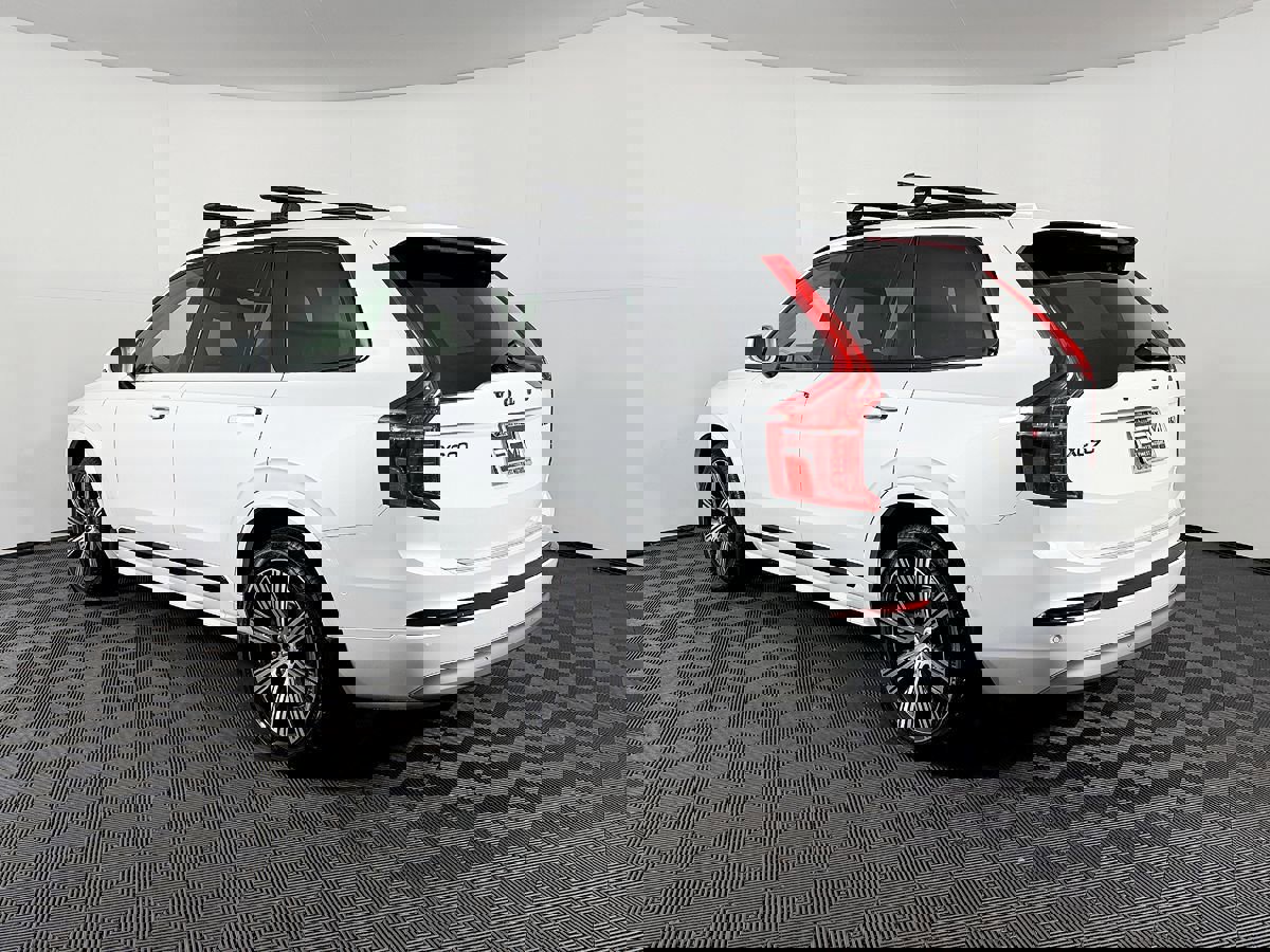 Used 2022 Volvo XC90 T6 Inscription w/ Advanced Package image 11