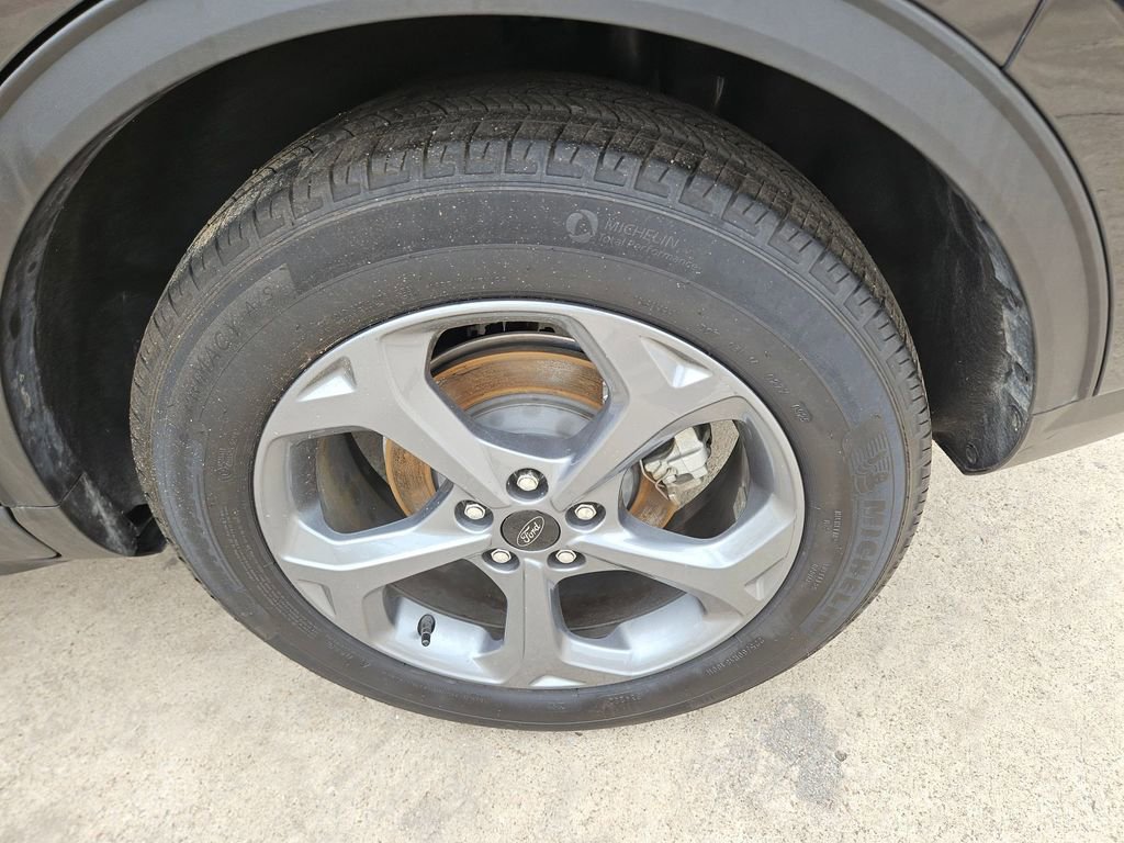 Used 2025 Ford Escape ST-Line FWD image 25