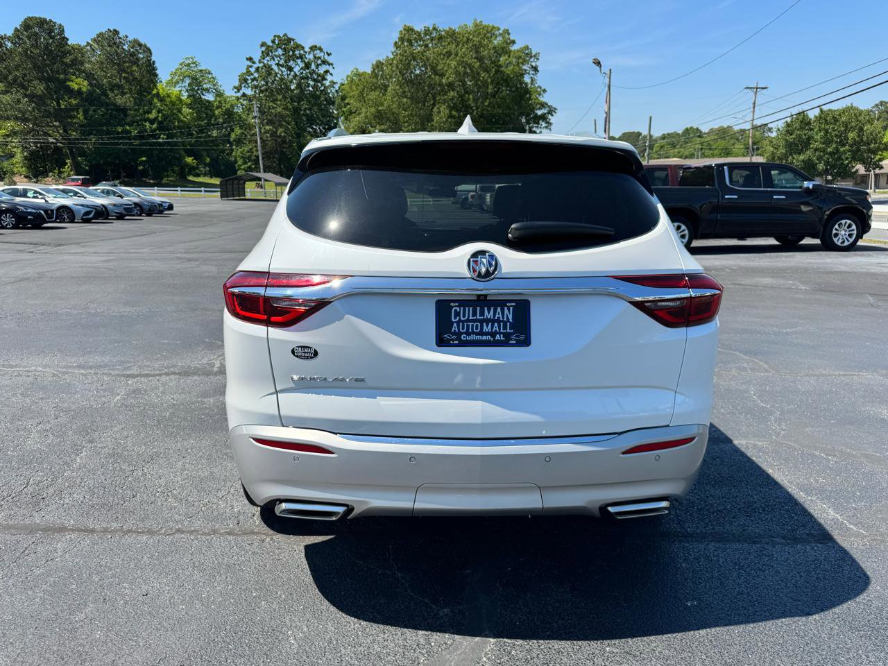 Used 2020 Buick Enclave Premium w/ Sun and Sites Package FWD image 7