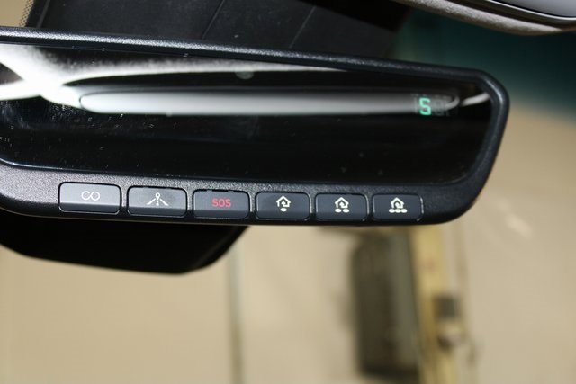 Used 2019 Genesis G90 3.3T Premium image 38