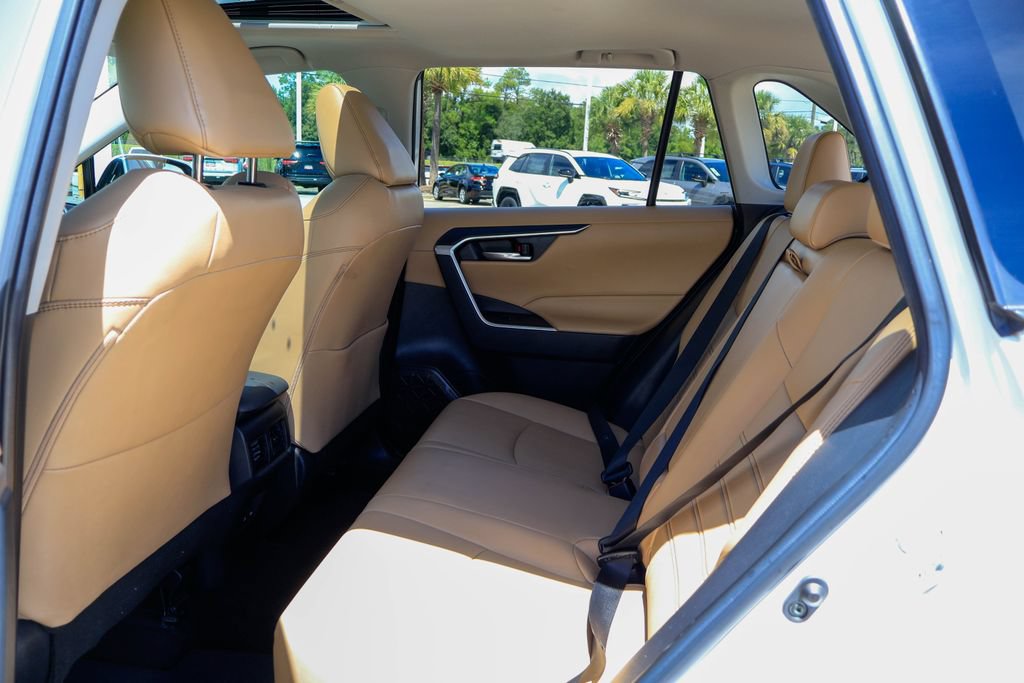 Used 2023 Toyota RAV4 XLE Premium FWD image 11