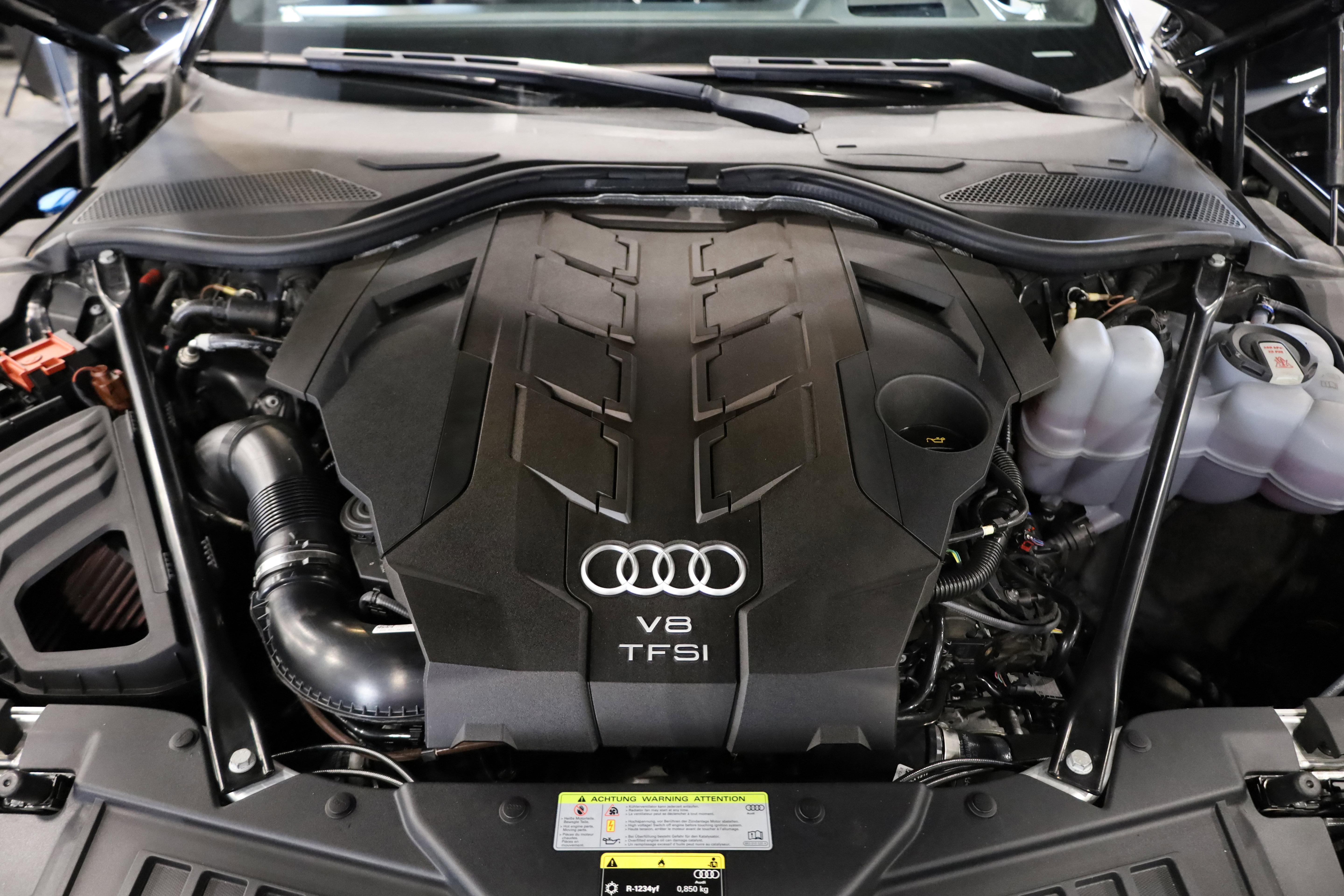 Used 2020 Audi A8 L 4.0T w/ Sport Plus Package image 49