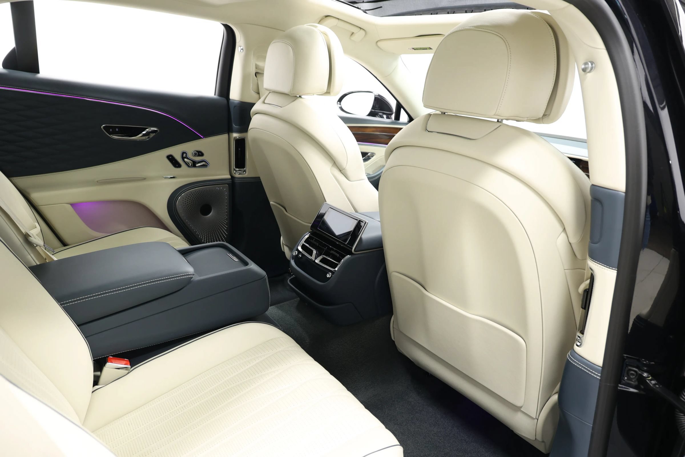 Used 2020 Bentley Flying Spur W12 w/ First Edition Specification AWD/4WD image 92
