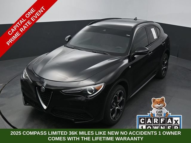 Used 2022 Alfa Romeo Stelvio Ti w/ Active Assist Plus Package AWD/4WD image 46