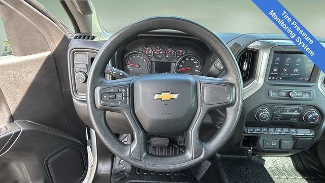 Used 2025 Chevrolet Silverado 1500 W/T RWD image 13