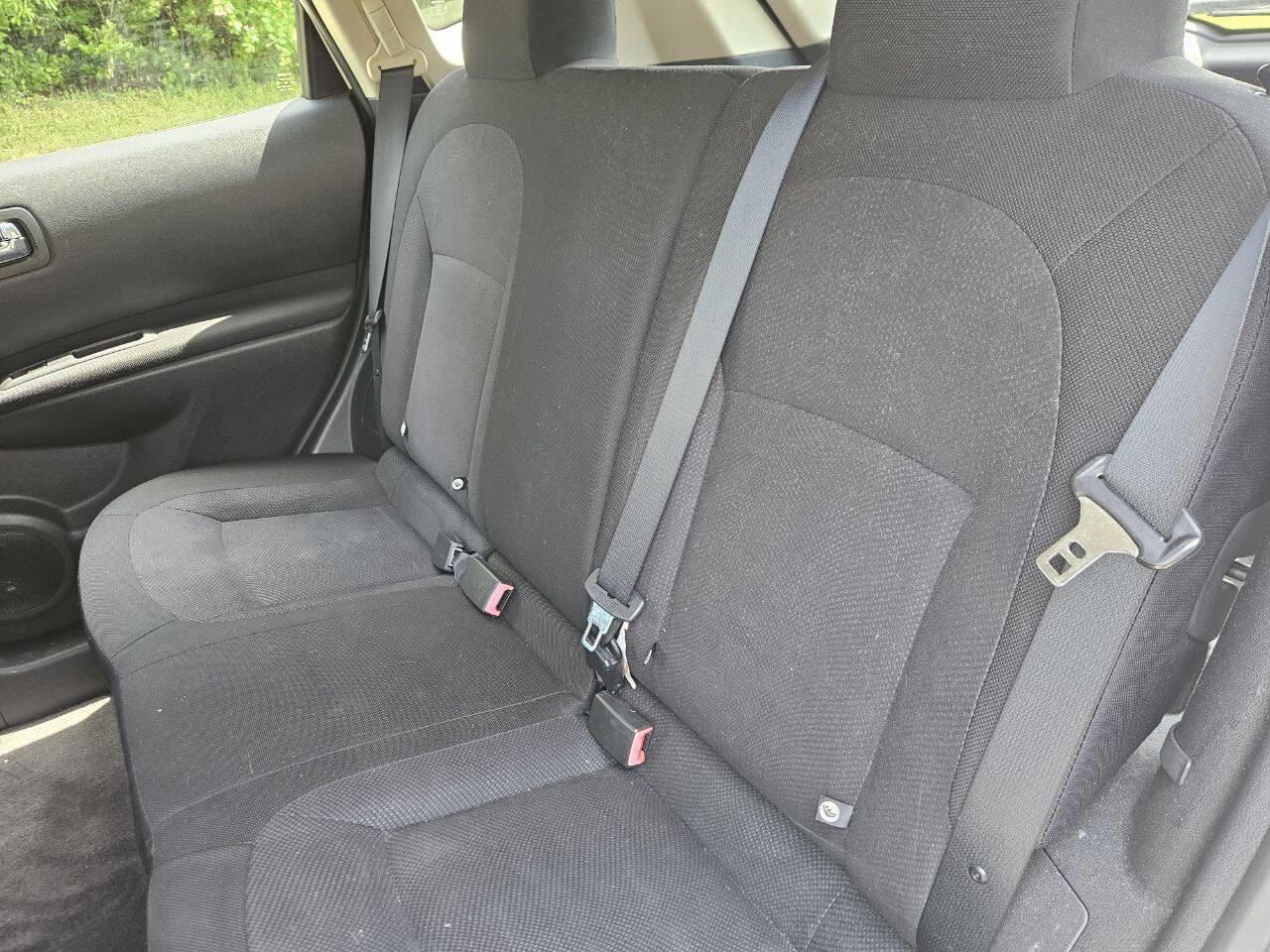 Used 2015 Nissan Rogue S w/ Convenience Package FWD image 14
